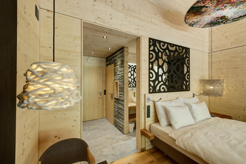Hotel Rovanada Wellness & Bergnatur Vals Kültér fotó