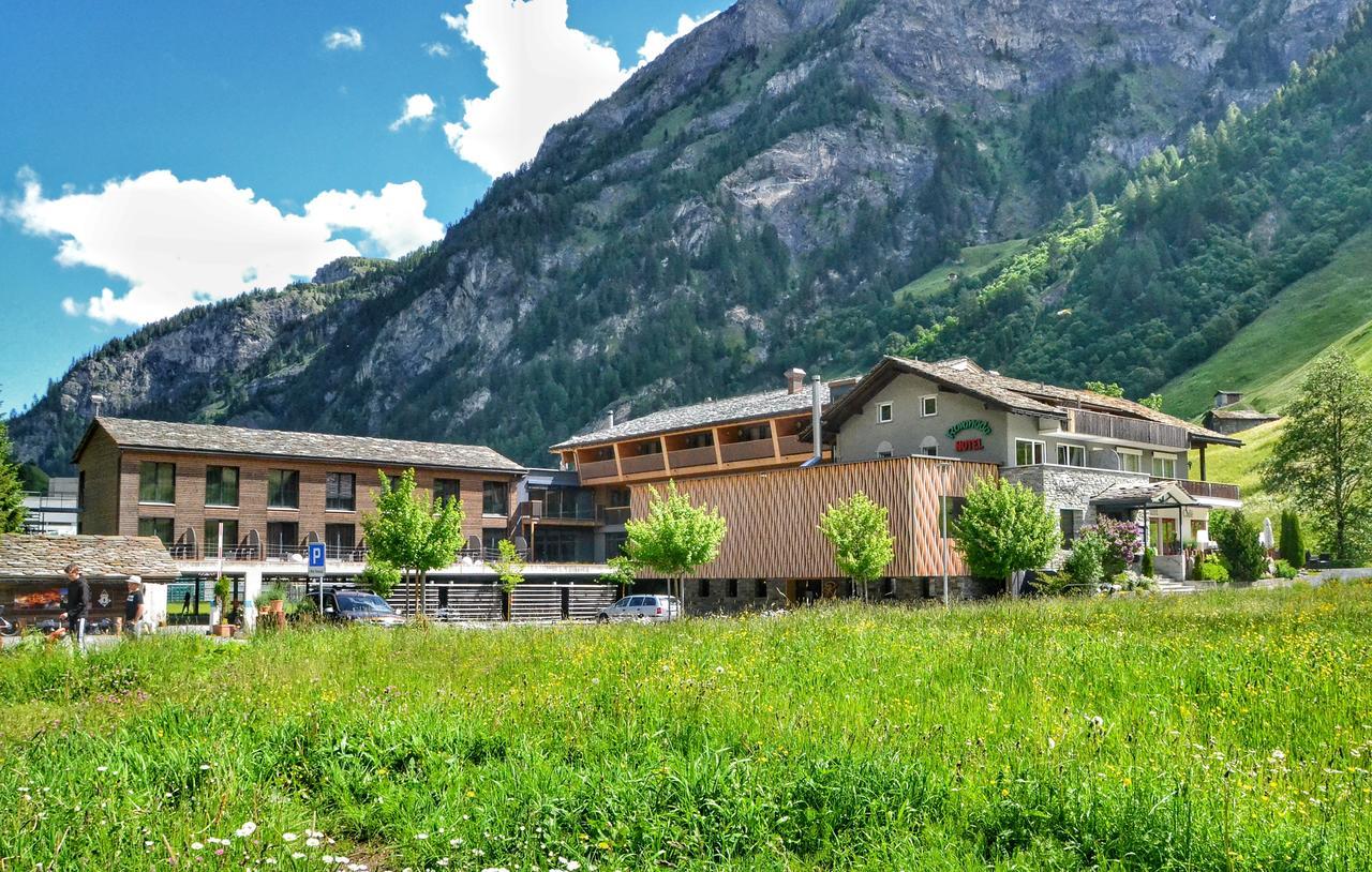 Hotel Rovanada Wellness & Bergnatur Vals Kültér fotó