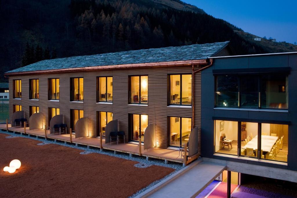 Hotel Rovanada Wellness & Bergnatur Vals Kültér fotó
